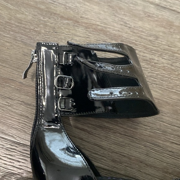 NWT BURJU Amante Thick Ankle Strap Heeled Sandals | Black | size 11 - Picture 4 of 9